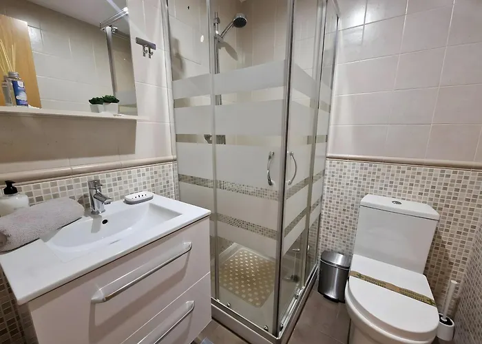 Centrally Located Penthouse A103 アパート フエンヒロラ