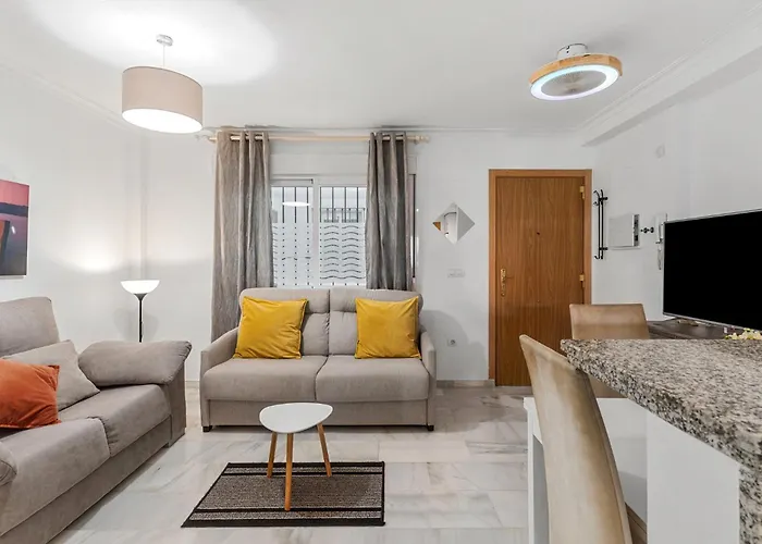 Centrally Located Penthouse A103 Fuengirola