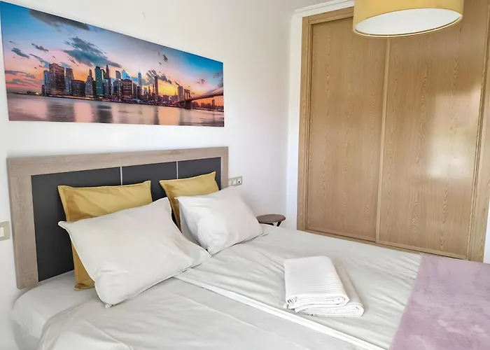 Centrally Located Penthouse A103 דירה פואנגירולה