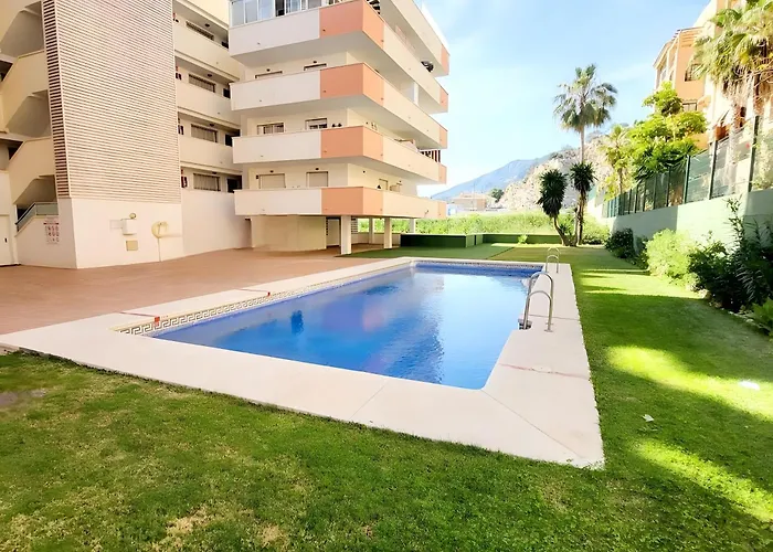 Centrally Located Penthouse A103 Lägenhet