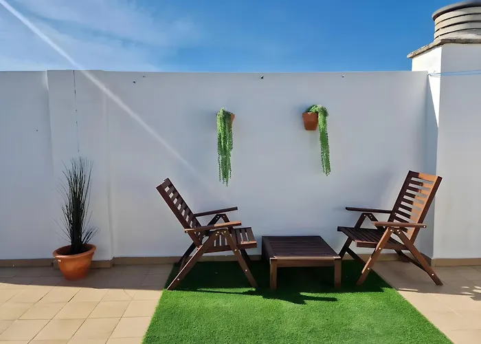 Centrally Located Penthouse A103 Lägenhet *